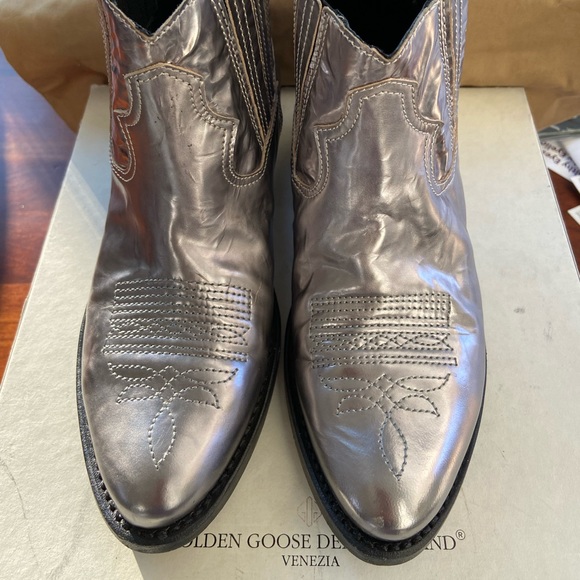 Golden Goose Crosby Collection Sz 35 Silver Ankle Cowboy Boots - Picture 2 of 10